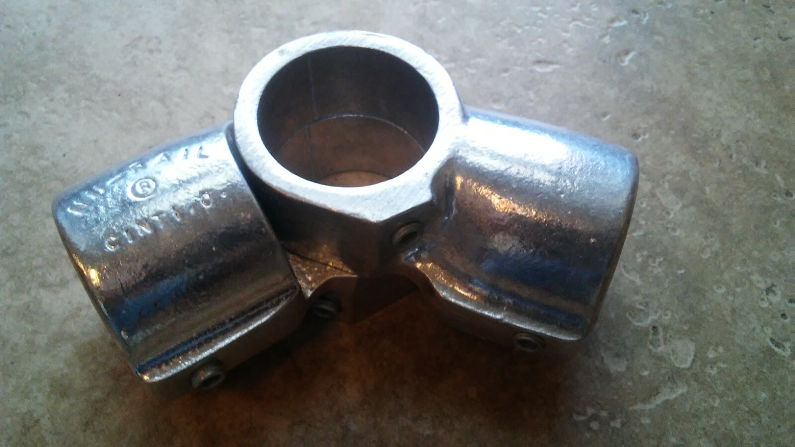 Hollaender Speed-Rail 30 C 08530 1-1/2″ ( 1.900″ ) Fitting 4 sets unused