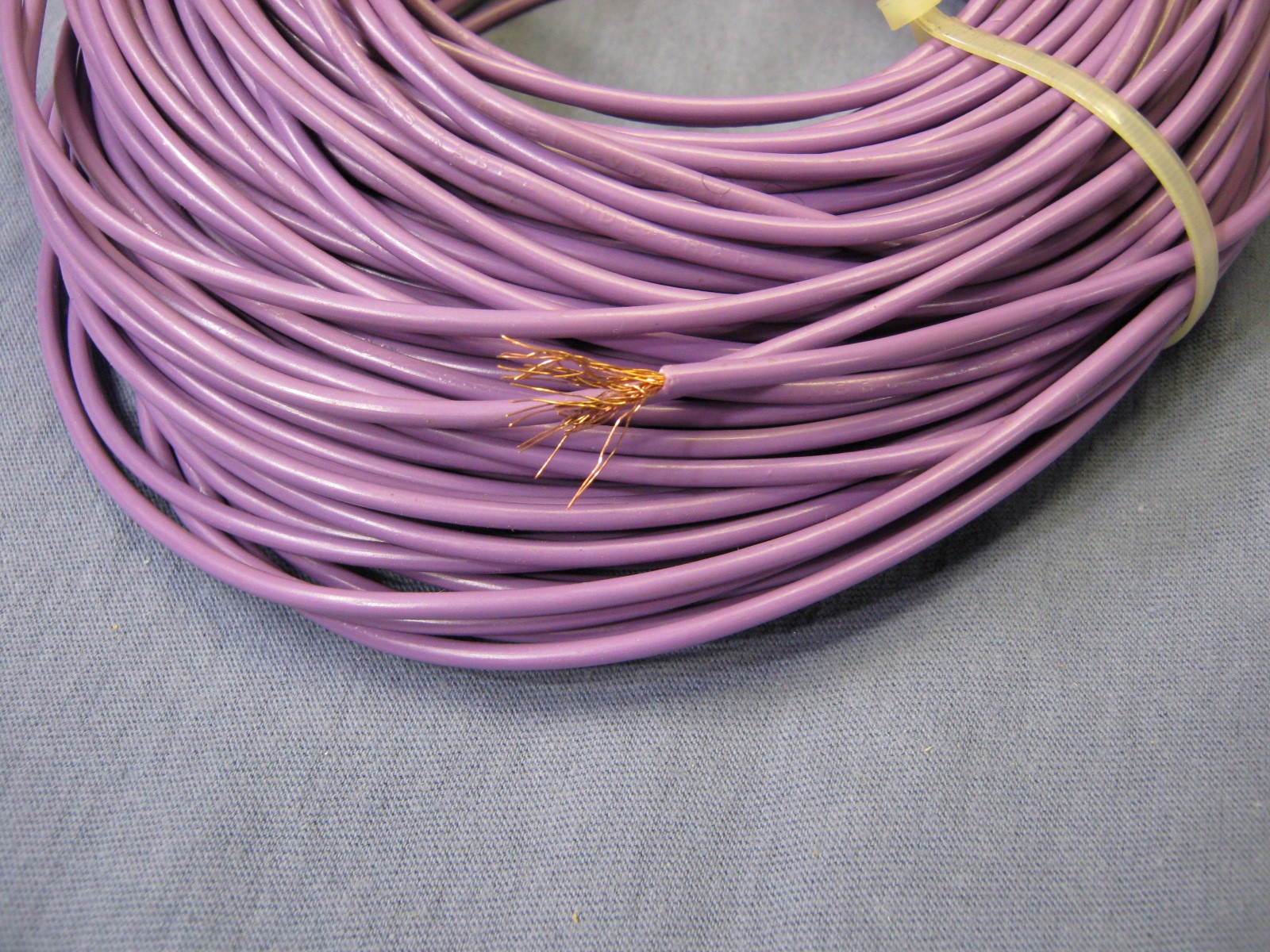 PURPLE 18 GAUGE 32 STRAND HOOK UP WIRE ABOUT 175 Ft OPEN BOX