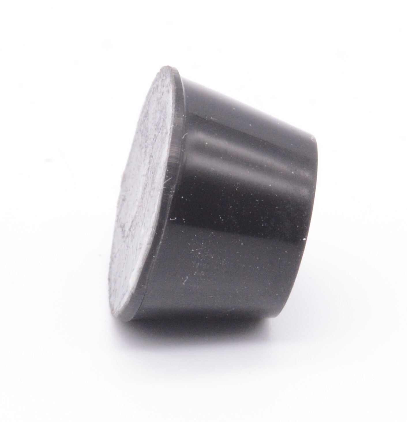 5/8″ Diameter x 3/8″ Tall Silicone Rubber Feet Peel & Stick for Equipment Pads