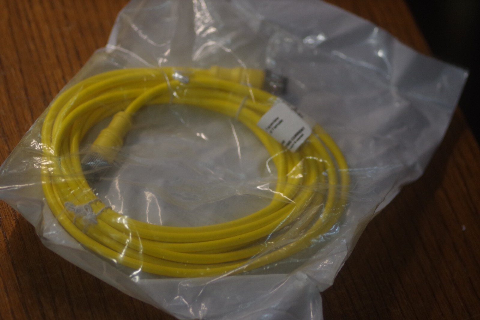 Mencom Corporation MDC-2MFP-4M Cable NEW IN PACKAGE!