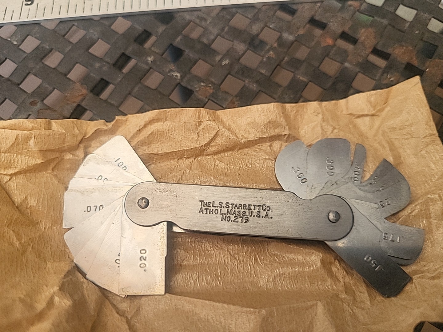 L.S. Starrett Model No. 279 Radius Gage in Original Box