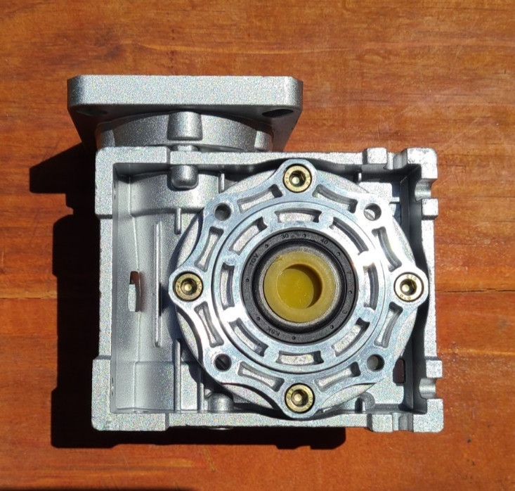 NMRV040 Worm Gear Gearbox Ratio 10:1,18mm Output Shaft,RV40 NMRV-040 Metal Gea..