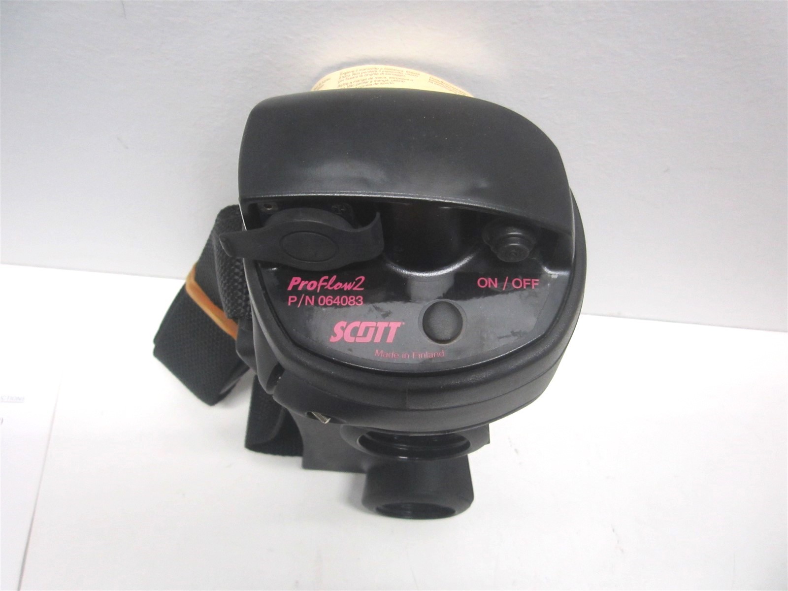 Scott Health and Safety (064083) Proflow 2 Powered Air Respirator and Charger