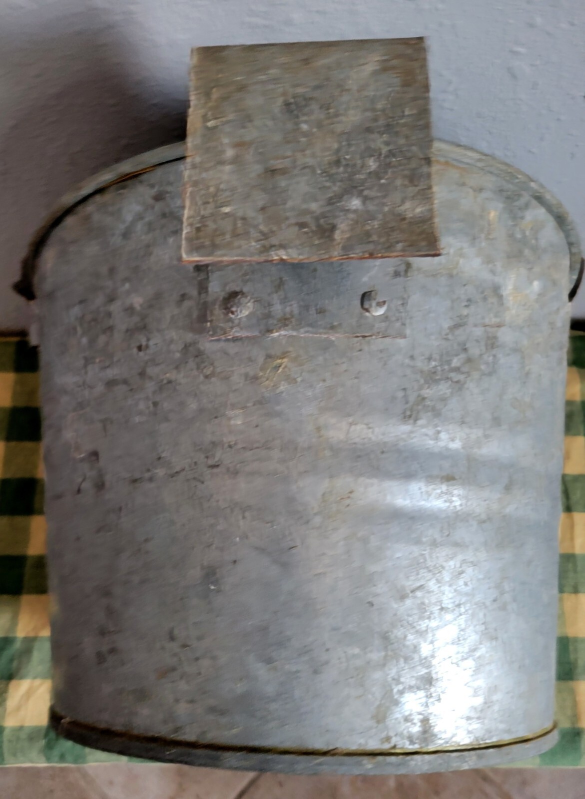 Rustic Vintage Calf Teria Galvanized Calf Milking Decorative Bucket