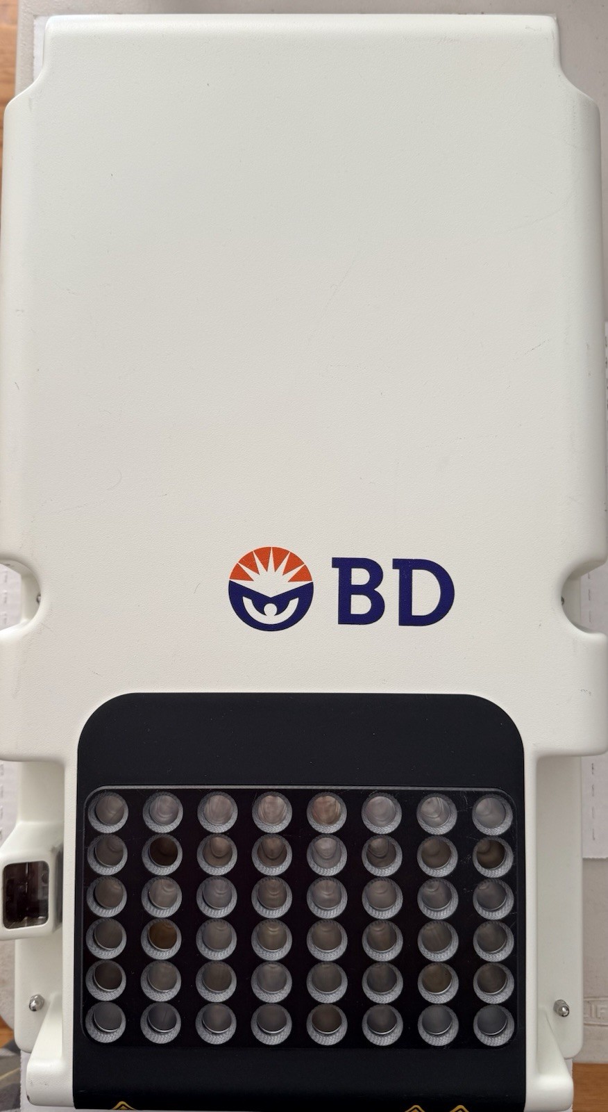 Becton Dickinson & Company BD Prewarm Heater REF 442950