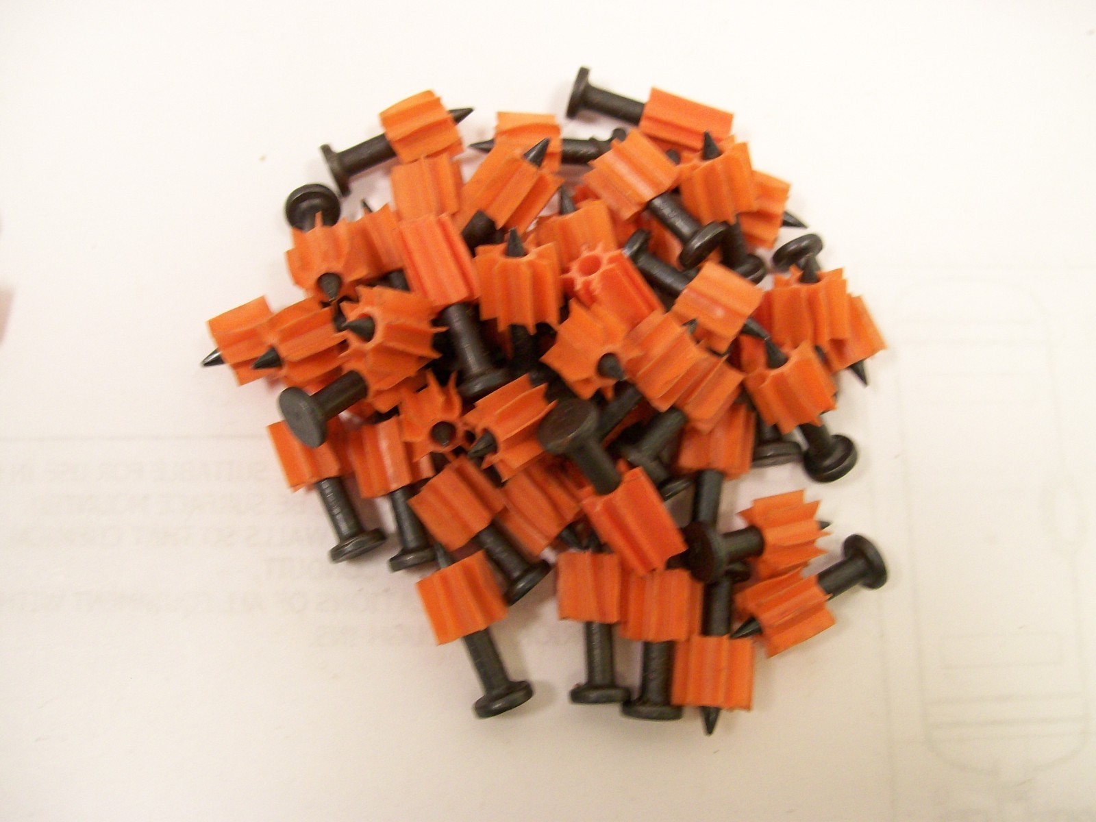 NEW LOT OF 250 Ramset / Redhead #1506B 3/4″ Track Pin Black 0.15″ Shank tg5784