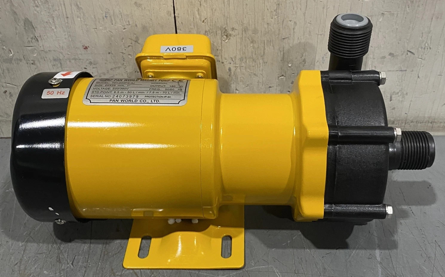 NEW PAN WORLD 3 Phase 220/380V NH-200PS-3J Premium Magnetic Pump 25mm/1″ Japan