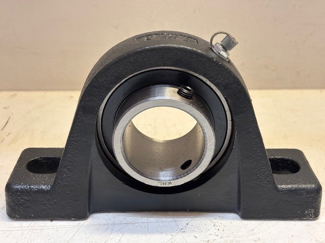 KML Pillow Block Bearing Set 2 Bolt Flange 1-15/16″ Bore | PE210 | UC210-31