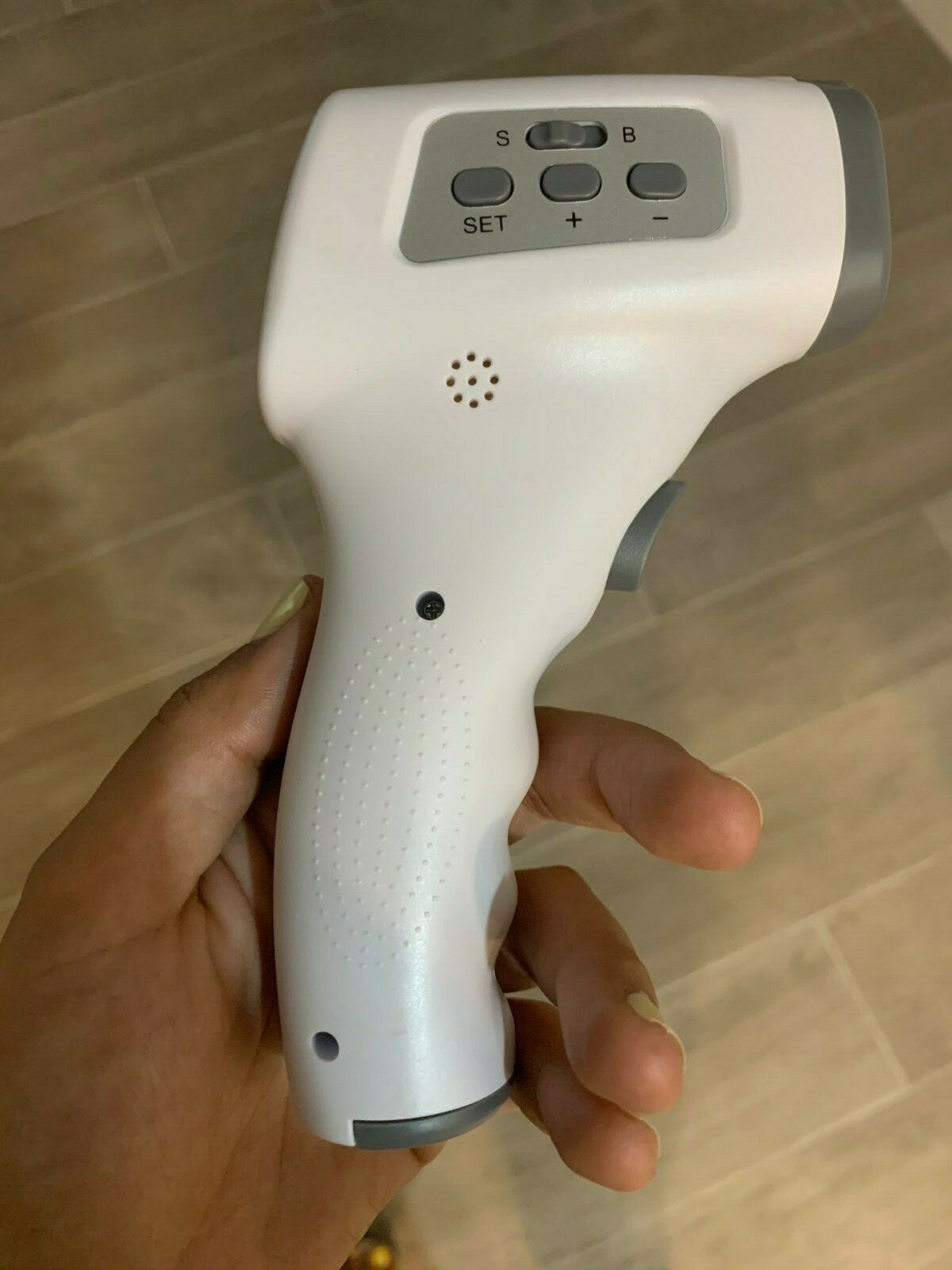 FDA Approved Clinical Non-Contact Thermometer / Termómetro Infrarojo Batt incl.