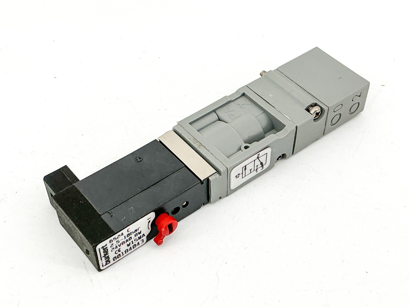 New Burkert 6524 C Solenoid Valve 2.5-10Bar 24V 0.8W W15MA 00184043 – No Box