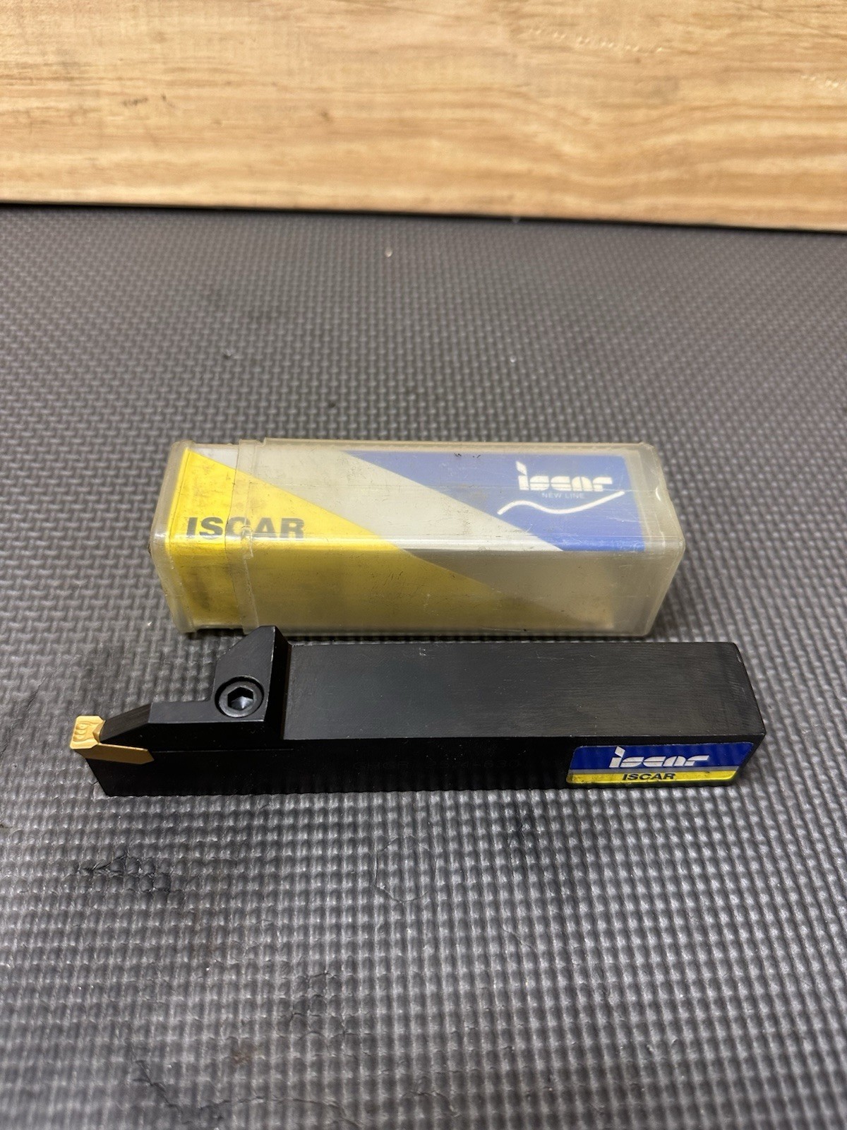 Iscar GHGR 25.4-630 1inx1in lathe Insert Groove Tool