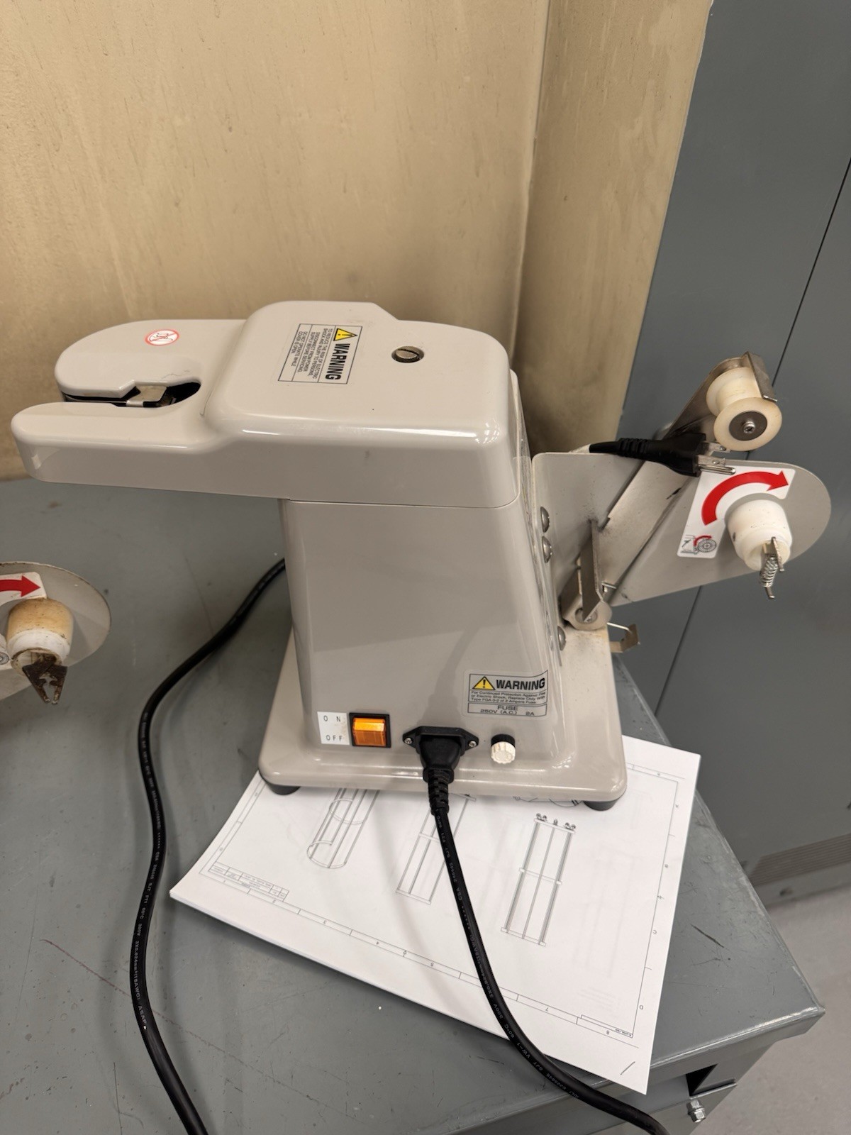 Tach-It 3567 Semi-Automatic Twist Tie Machine