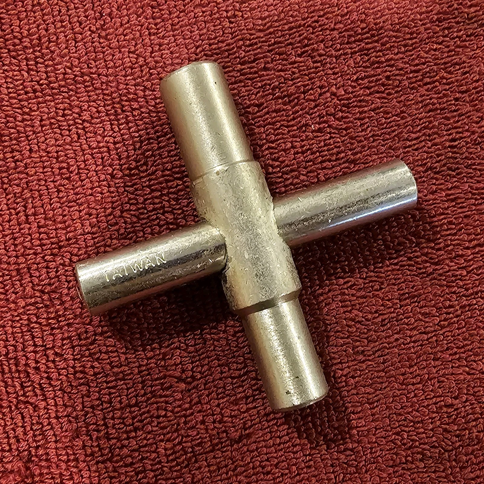 Unmarked 4-Way Sillcock Key For Outdoor Water Faucet Valves