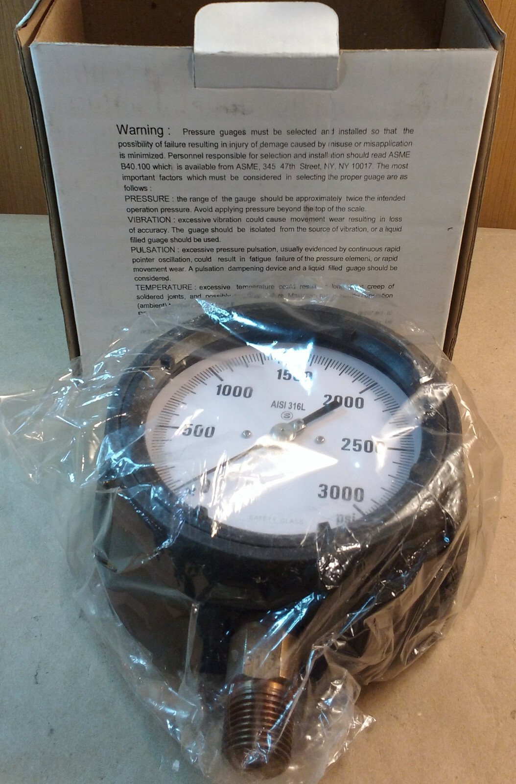 3000 PSI Gauge, 125mm (5 inch) Face, 1/2″ NPT Bottom Connection