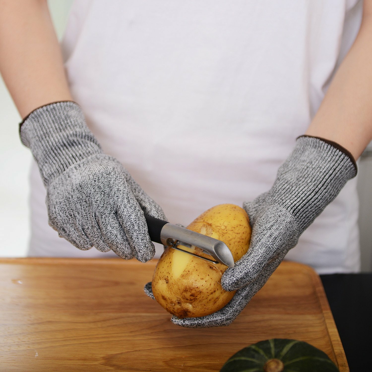 Cut Resistant Gloves Level 5 Safety Kitchen Cutting Wood Carving 2 Pair S/M/L/XL