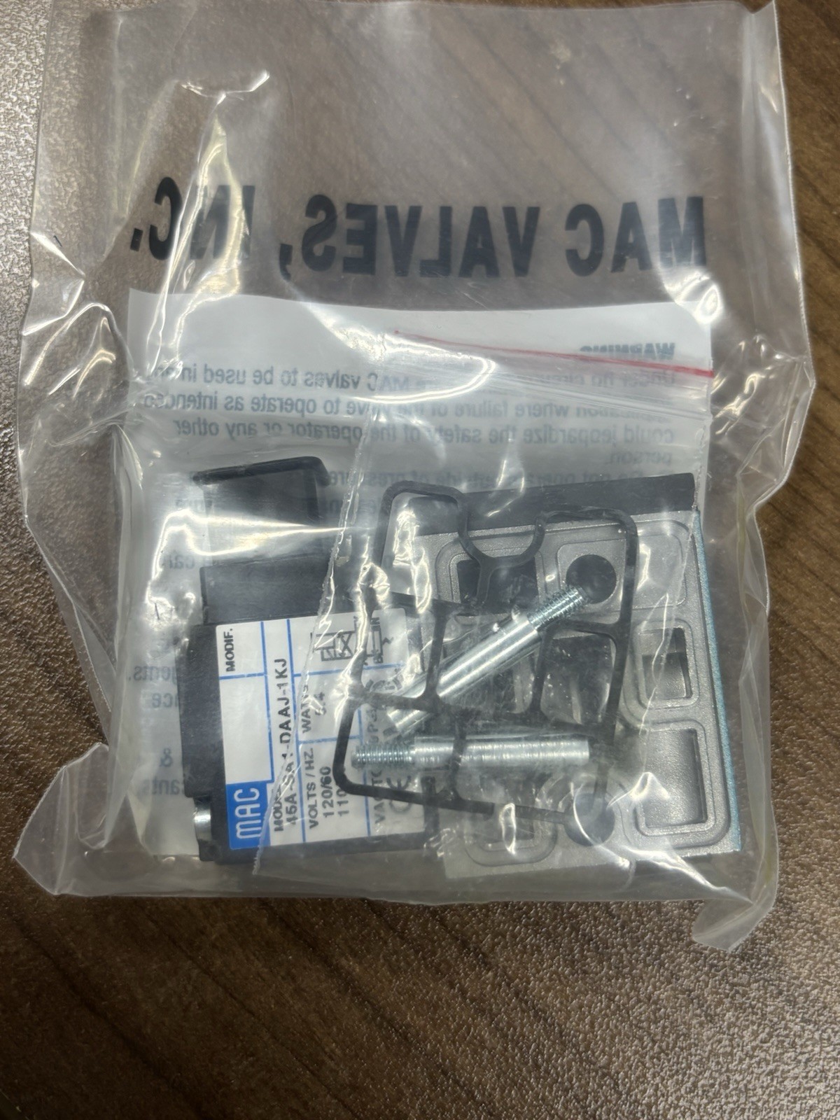 MAC valve 45A-SA1-DAAJ-1KJ