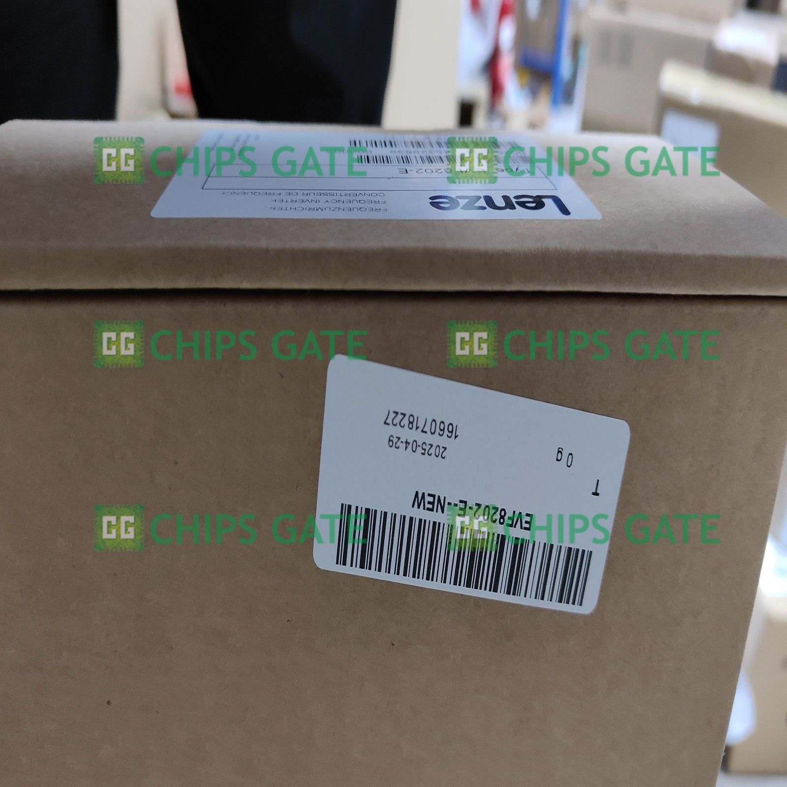 New In Box LENZE EVF8202-E Frequency Inverter