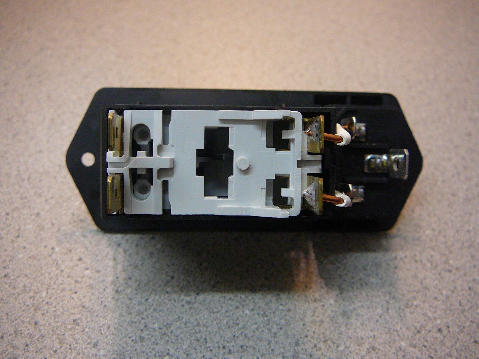 SCHURTER Power Entry Module QC Screw Panel Mount 15A 125V **NEW**