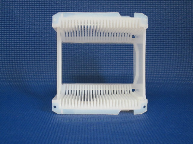 A182-50M Entegris / Fluoroware 125mm (5 inch) Teflon Wafer Cassette