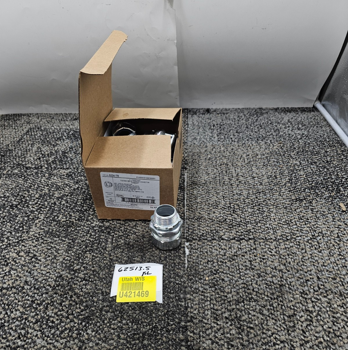 (QTY 10) ABB Thomas & Betts 5234-TB: 1″ Liquid Tight Flexible Conduit Connector