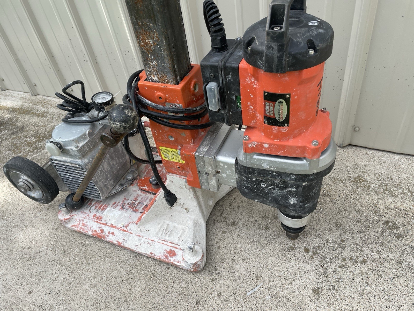 Diamond Products Drill Rig CB733 Core Bore Drill Motor & M-1 Vacuum Stand CB 733