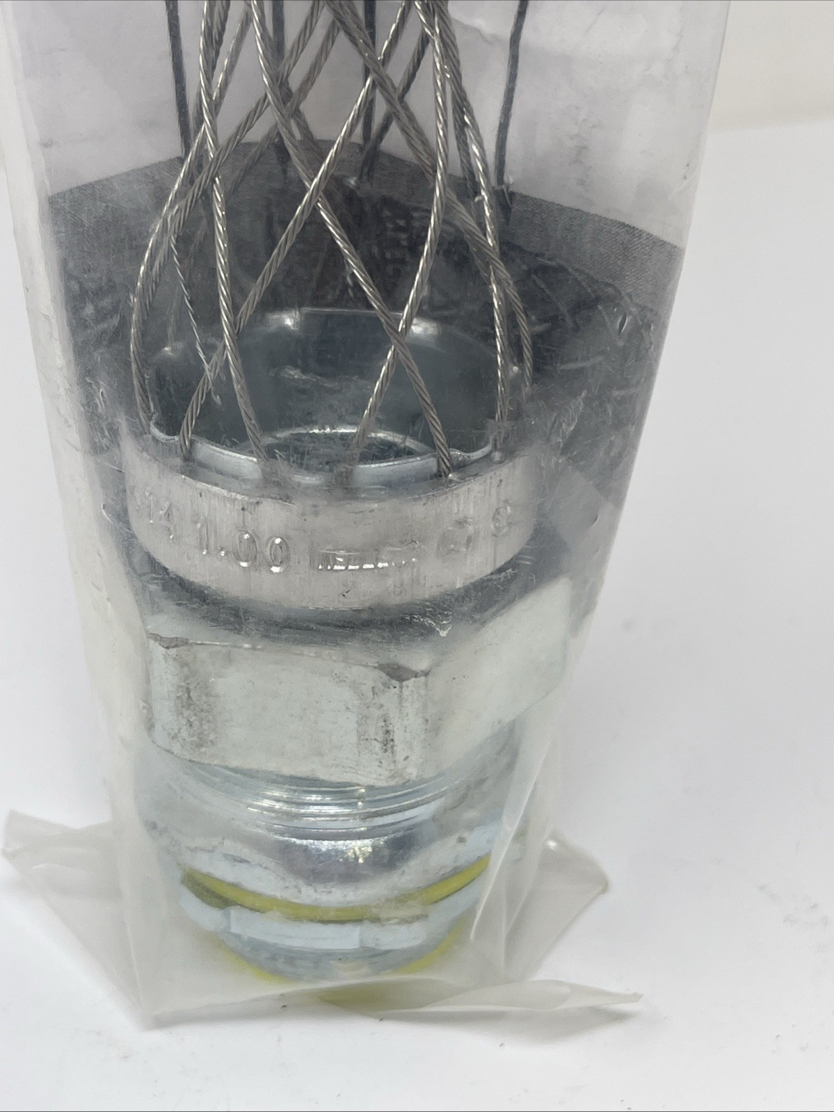 1” Hubbell Wiring Device, Kellems Liquid Tight Grip, Straight Connect, 074093514