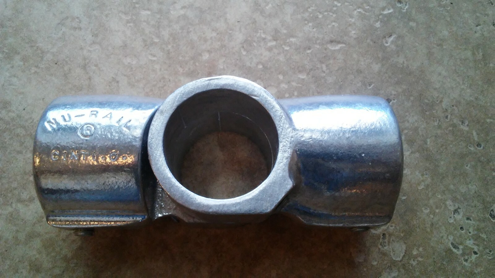 Hollaender Speed-Rail 30 C 08530 1-1/2″ ( 1.900″ ) Fitting 4 sets unused
