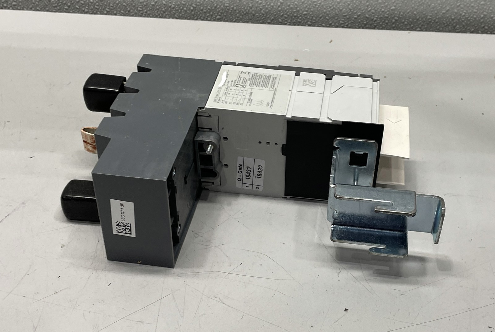 ABB Bolt-On 600Y/347 VACV 60A Circuit Breaker 65kA@480V XT1HU3060AYD000XXX