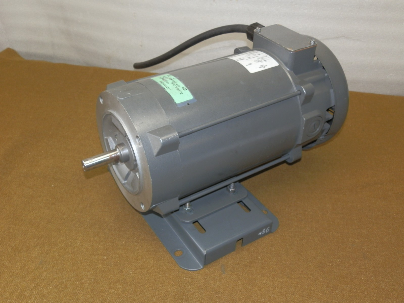 ABB Baldor DC Motor CD5318, 180VDC, 1 HP, 1750 RPM, 5 Amp, 56C, 35P442Z391