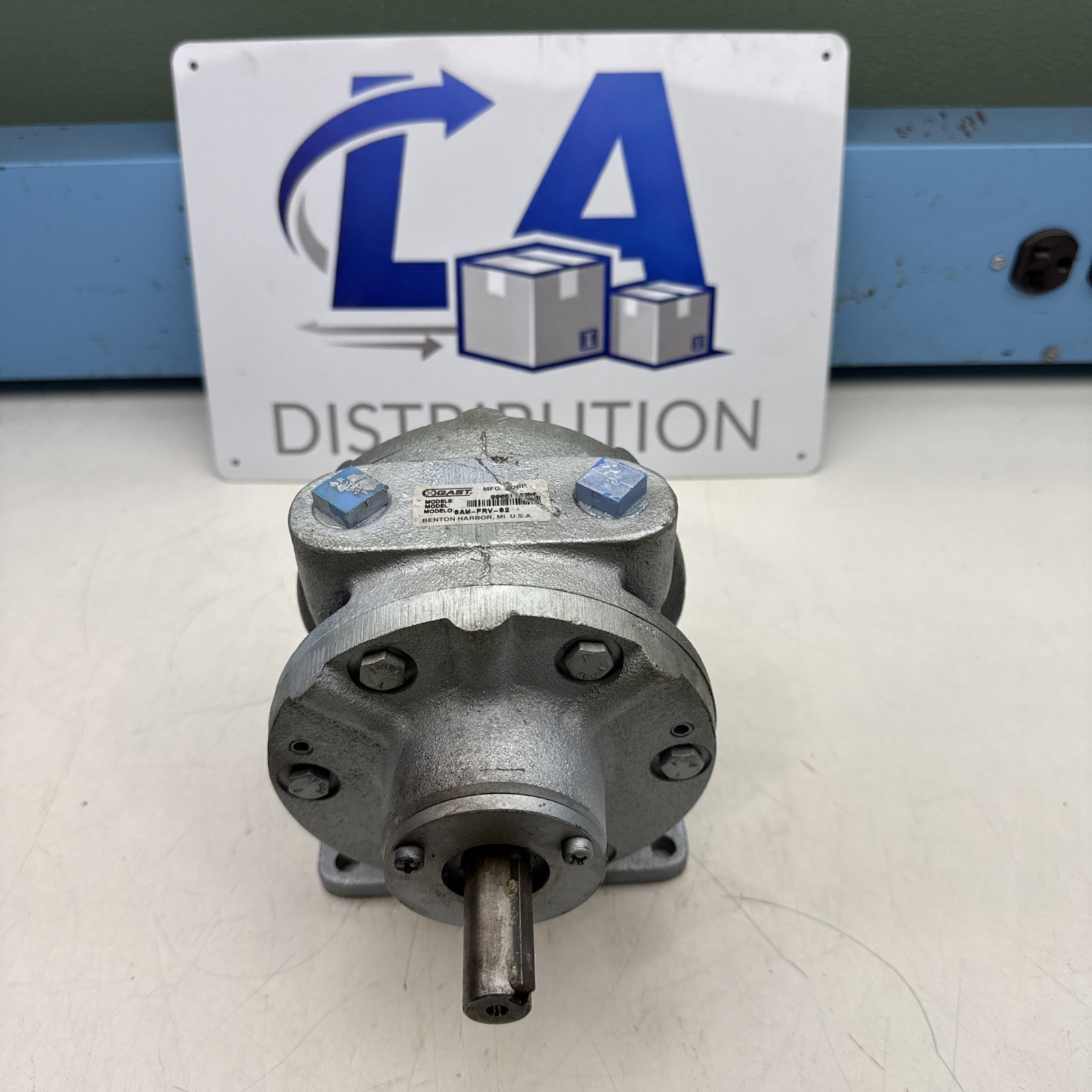 GAST Air Motor: 4 hp, 84 in-lb Torque, 3,000 RPM, 130 cfm, Foot, 1/2 in NPT,