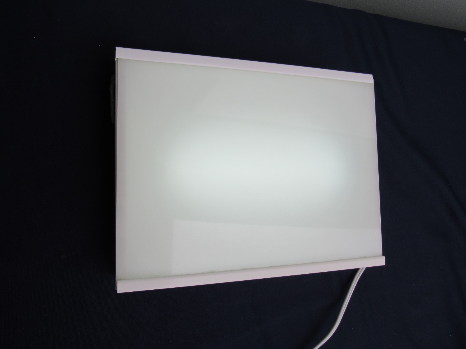 Logan Electric Portable Light Box No. 810 TRU-VIEW 12.5″x8.5″ surface GUARANTEED