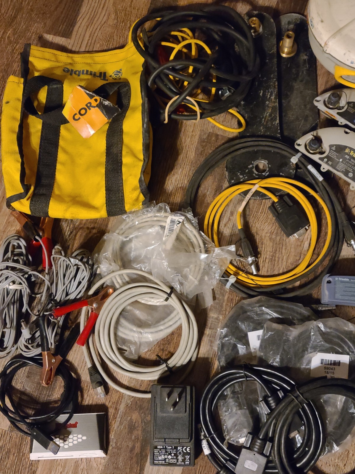Huge Lot Trimble SPS852 Base Receiver, SPS780 Rover, Data Collector, Cables MORE