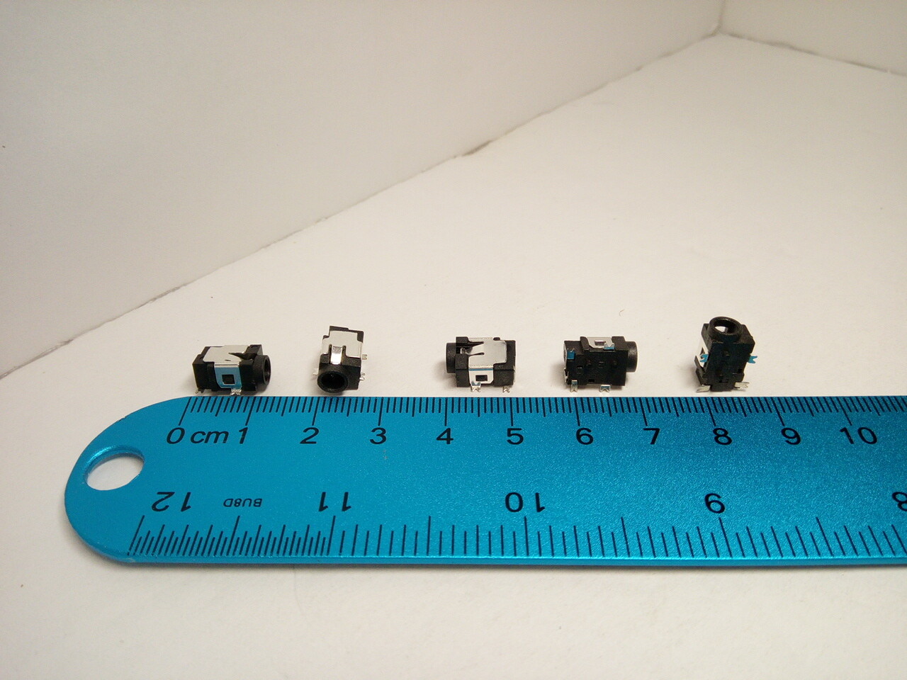 5X Pack Lot 4 Pin 3.5 x 1.35mm DC Jack Power Supply Port Socket Female Connector