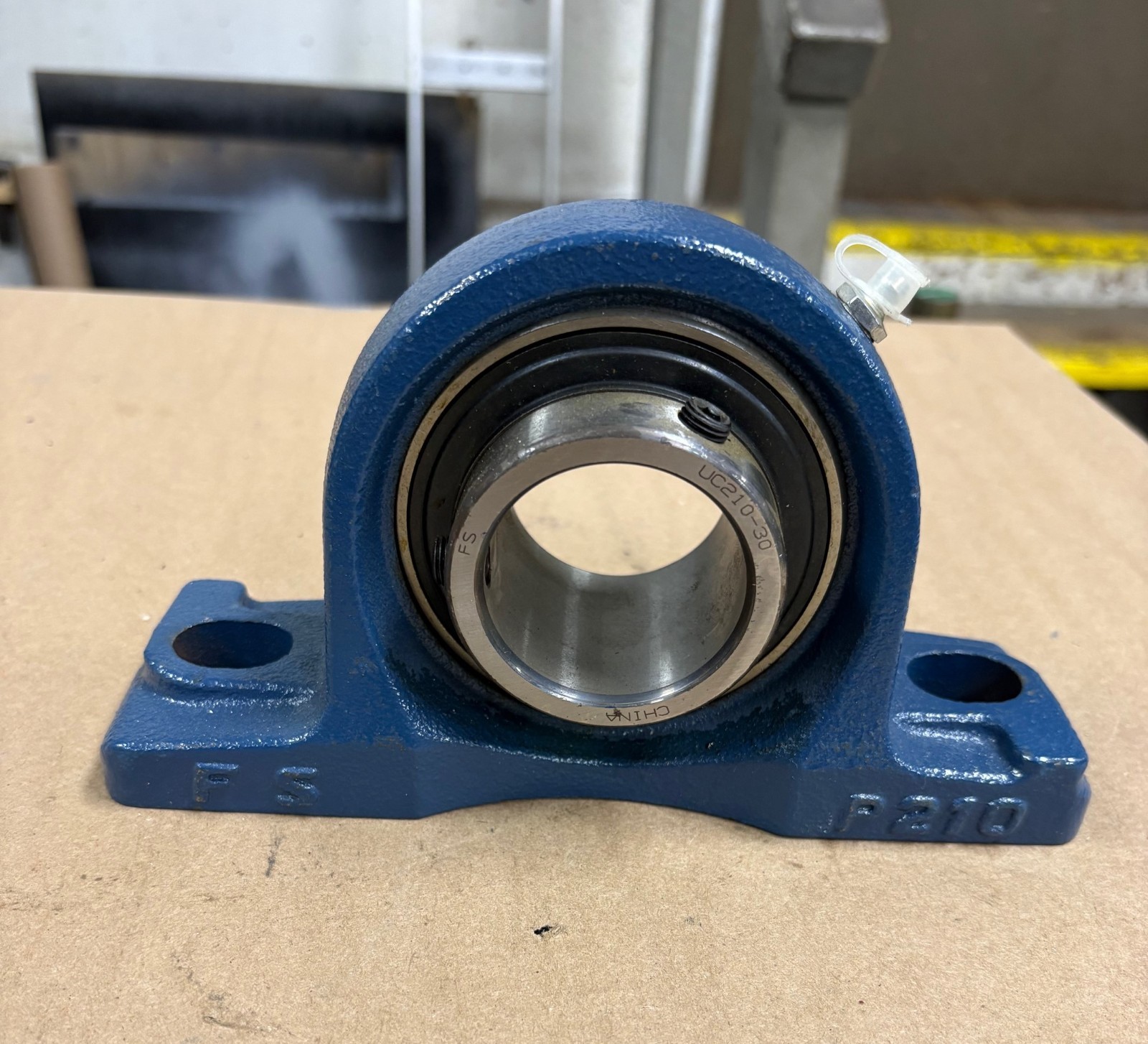 FS P210 UC210-30 2 BOLT PILLOW BLOCK BEARING 1-7/8″ BORE NEW NO PKG