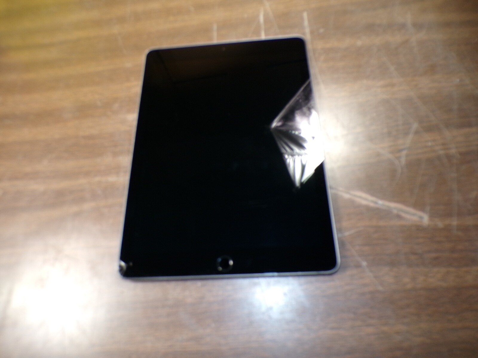 Apple iPad 6th Gen A1893 128GB