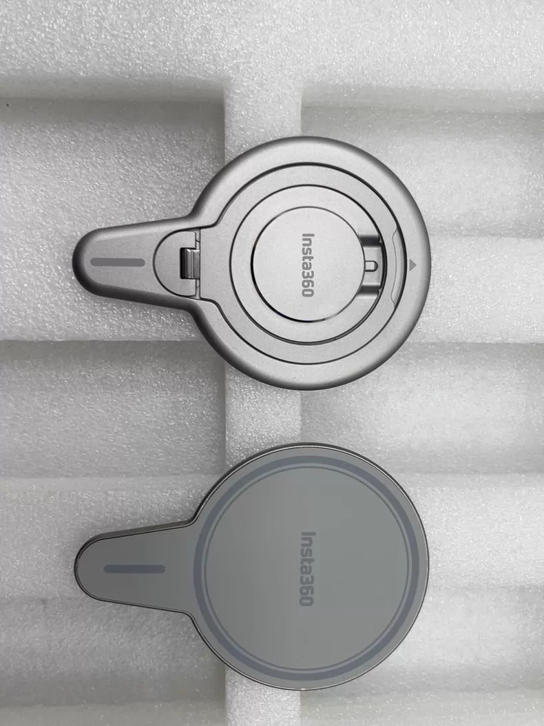 1set Insta360 Flow 2 Pro MagSafe Kit: Phone Mount, Cables & Storage Bag