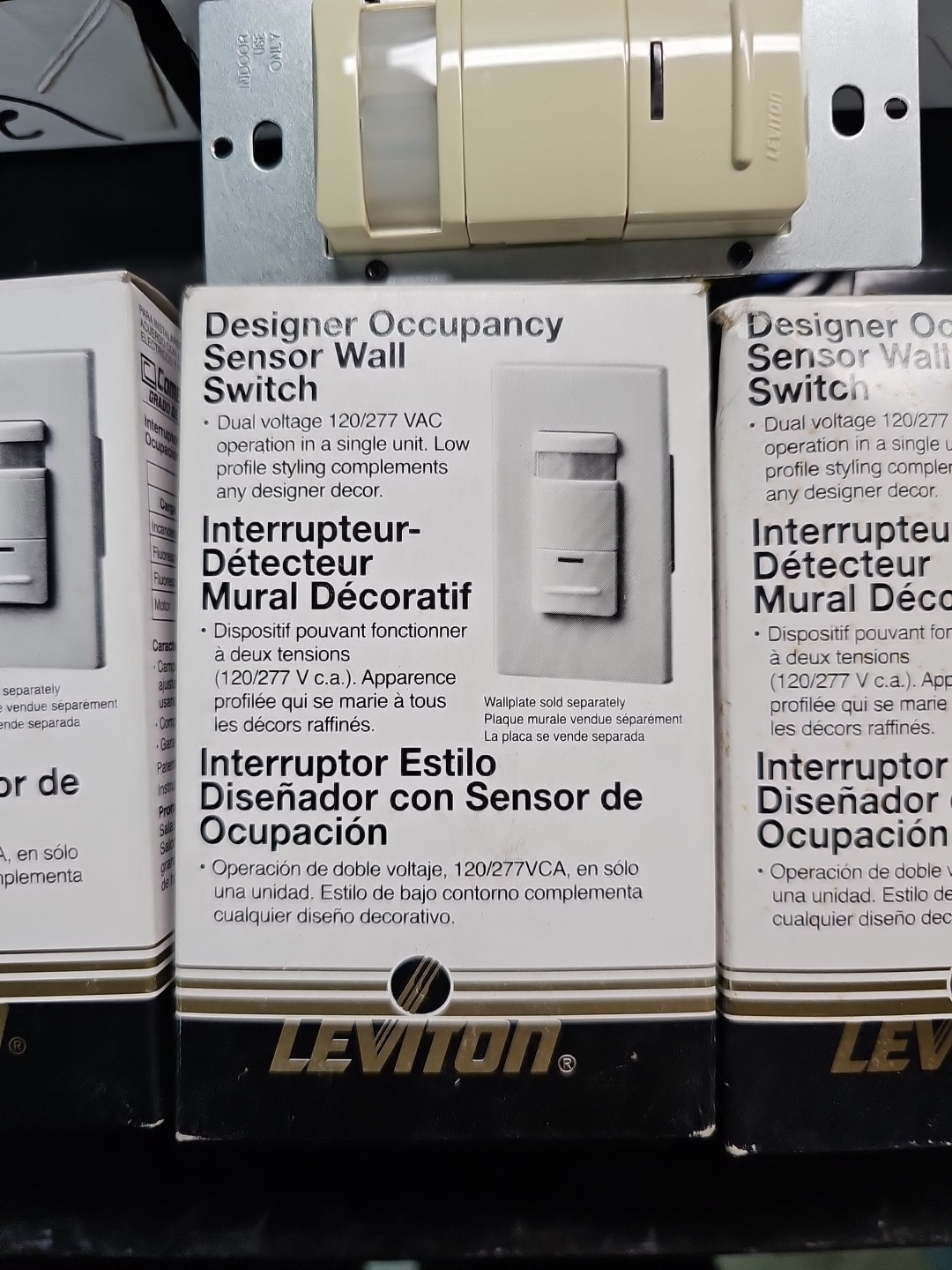 Lot 7 Leviton ODS10-IDI Designer Occupancy Sensor Wall Switch – Ivory