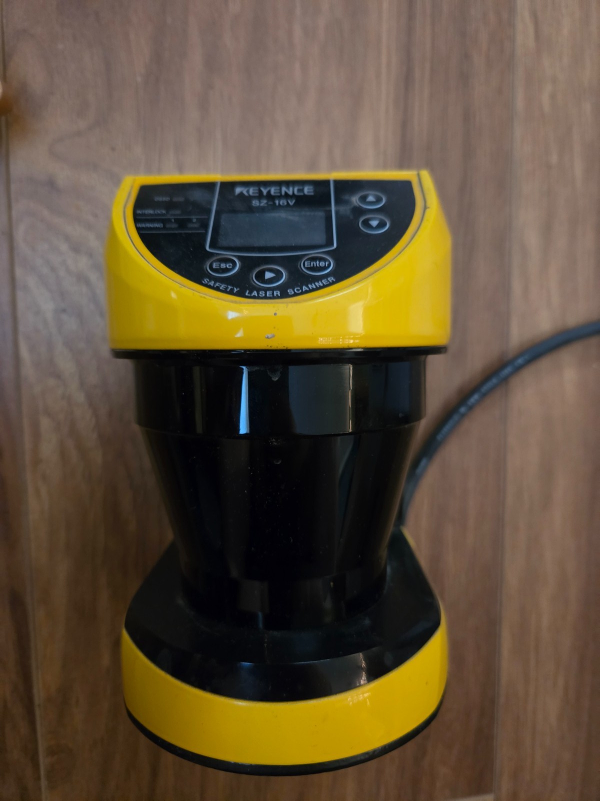 Used KEYENCE SZ-16V Safety Sensor – AS-IS not tested – See Description