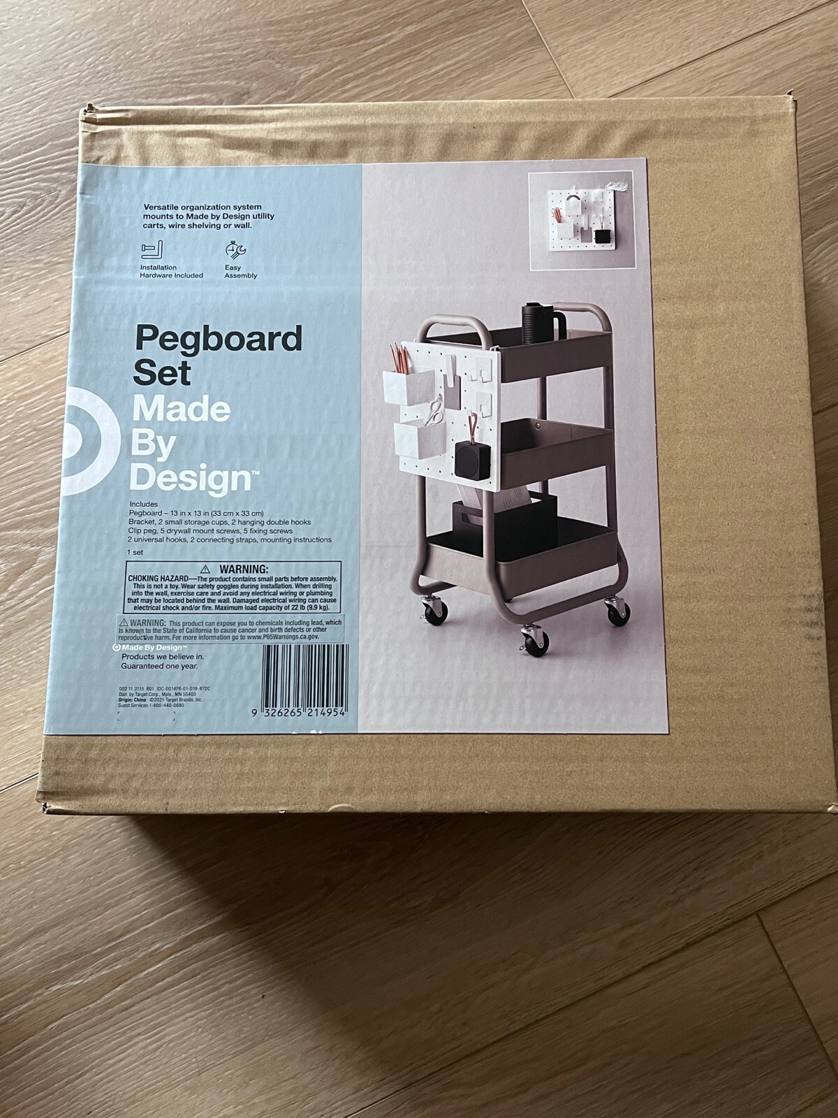 Pegboard Set Made by Design 13 x 13 Cups pegs hooks +++