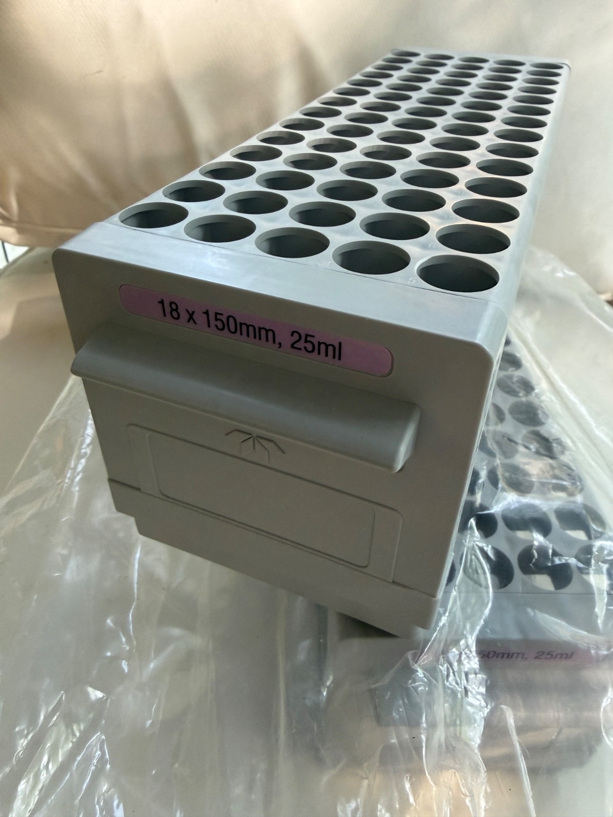 TELEDYNE 18x150mm 70 Tube / Vial Collection Racks CombiFlash 605237033 (2/Pk)