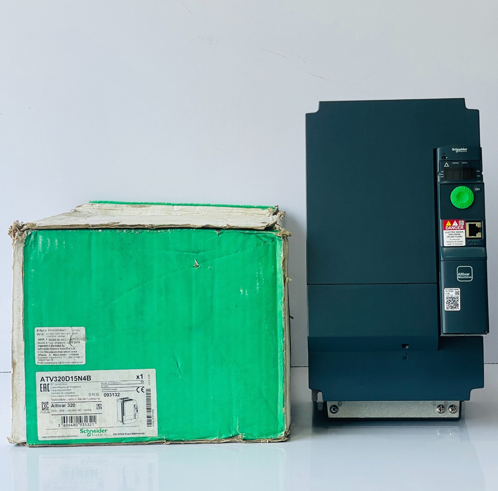 SCHNEIDER ELECTRIC ALTIVAR 320 VFD ATV320D15N4B AC SPEED DRIVE 15KW 20HP 3PHASE
