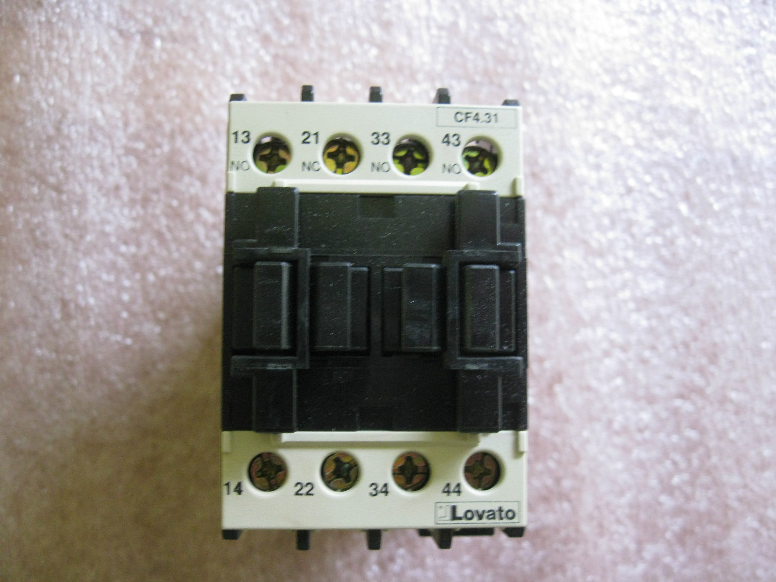 LOVATO CF4.31-230VAC INDUSTRIAL RELAY 100516