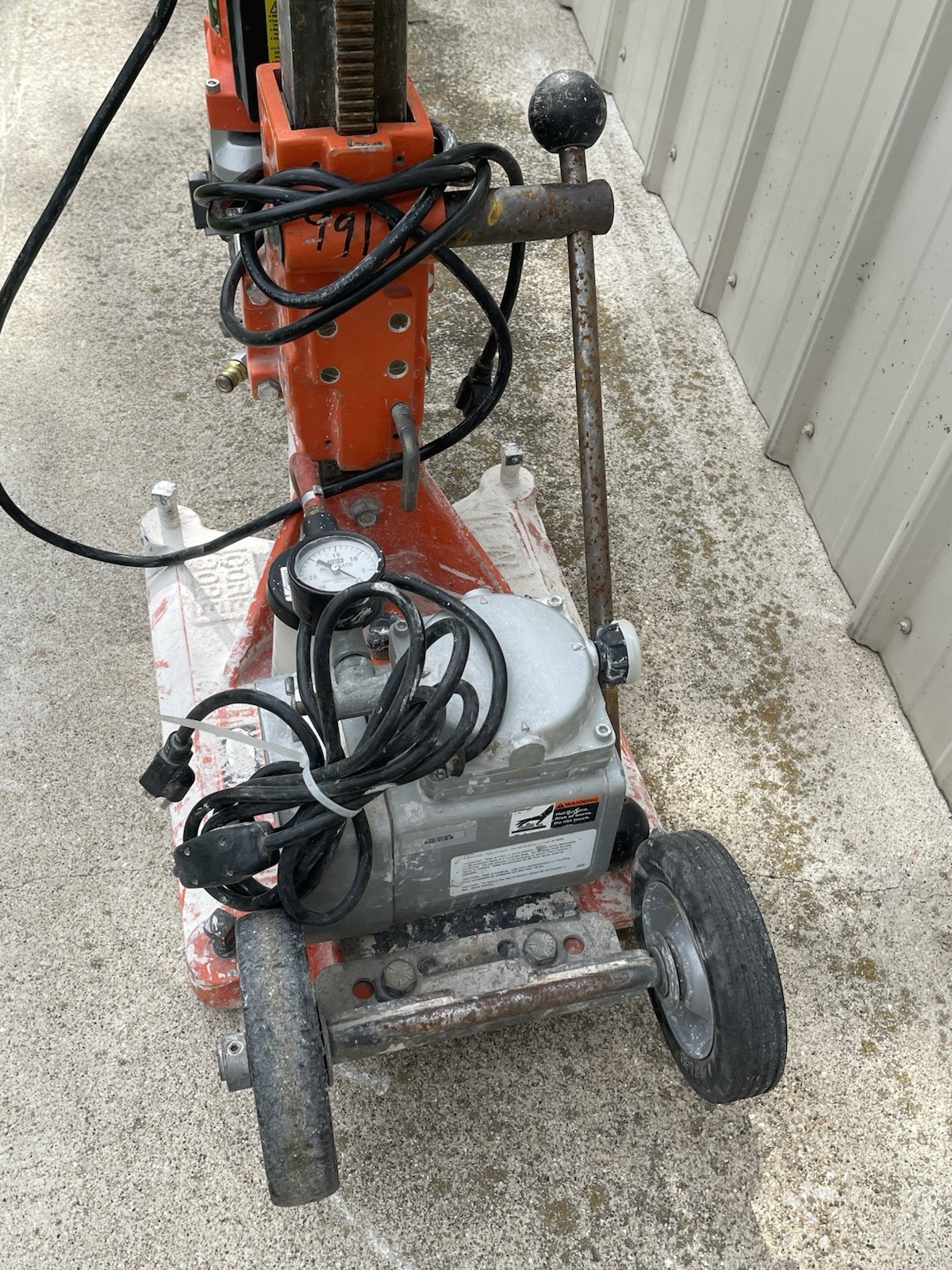Diamond Products Drill Rig CB733 Core Bore Drill Motor & M-1 Vacuum Stand CB 733