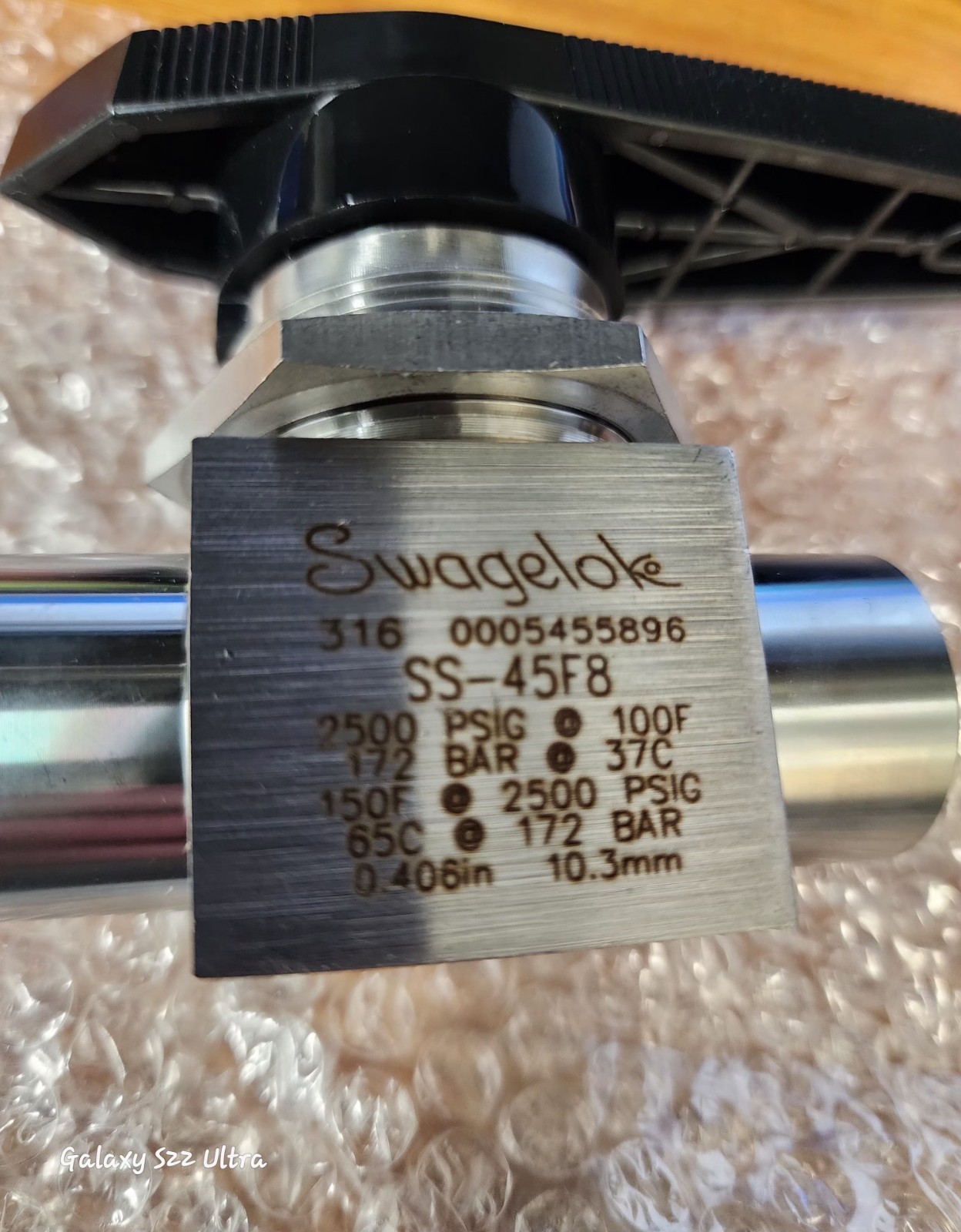 Swagelok SS-45F8 Stainless Steel Ball Valve