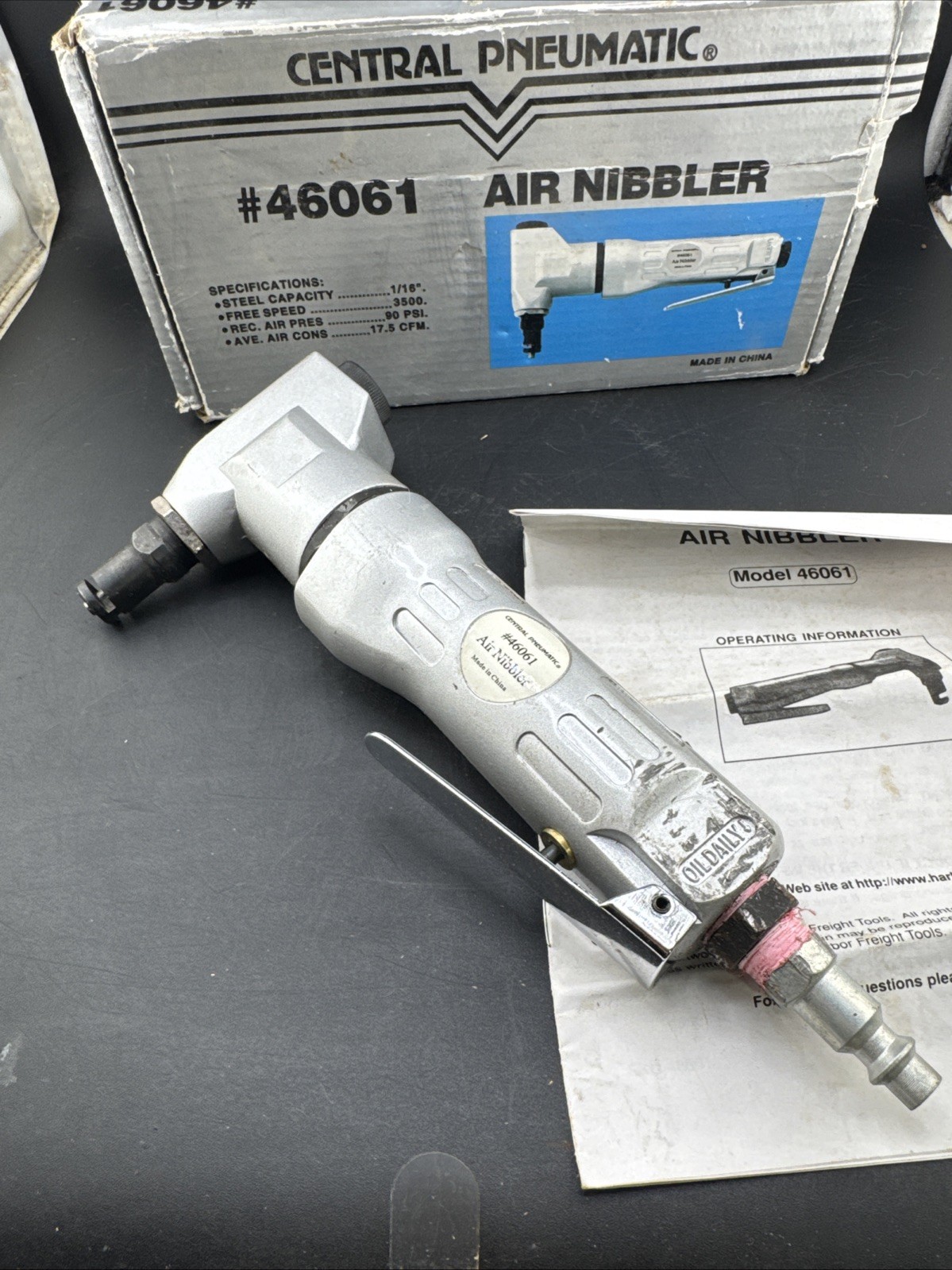 CENTRAL PNEUMATIC AIR NIBBLER #46061 WITH BOX 90 PSI PRE-OWNED VGC!