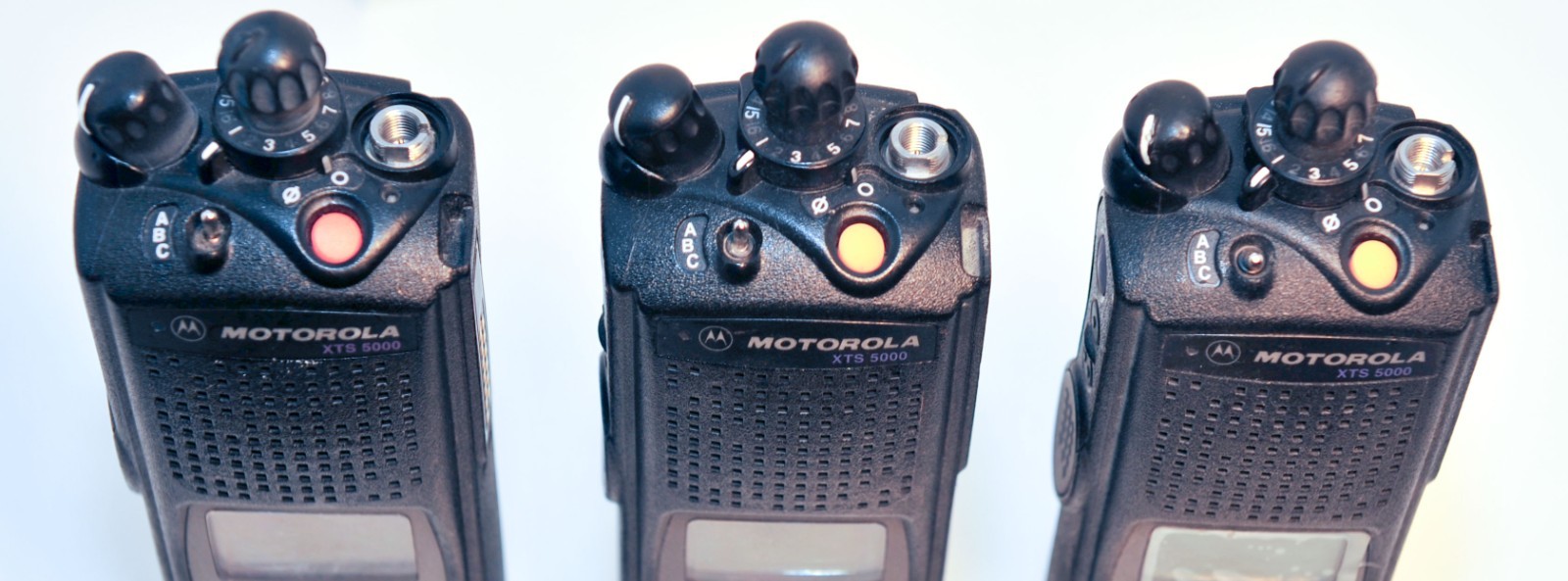 Motorola XTS5000 UHF Model 2 380-470 MHZ radio AES-256 9600 Trunking