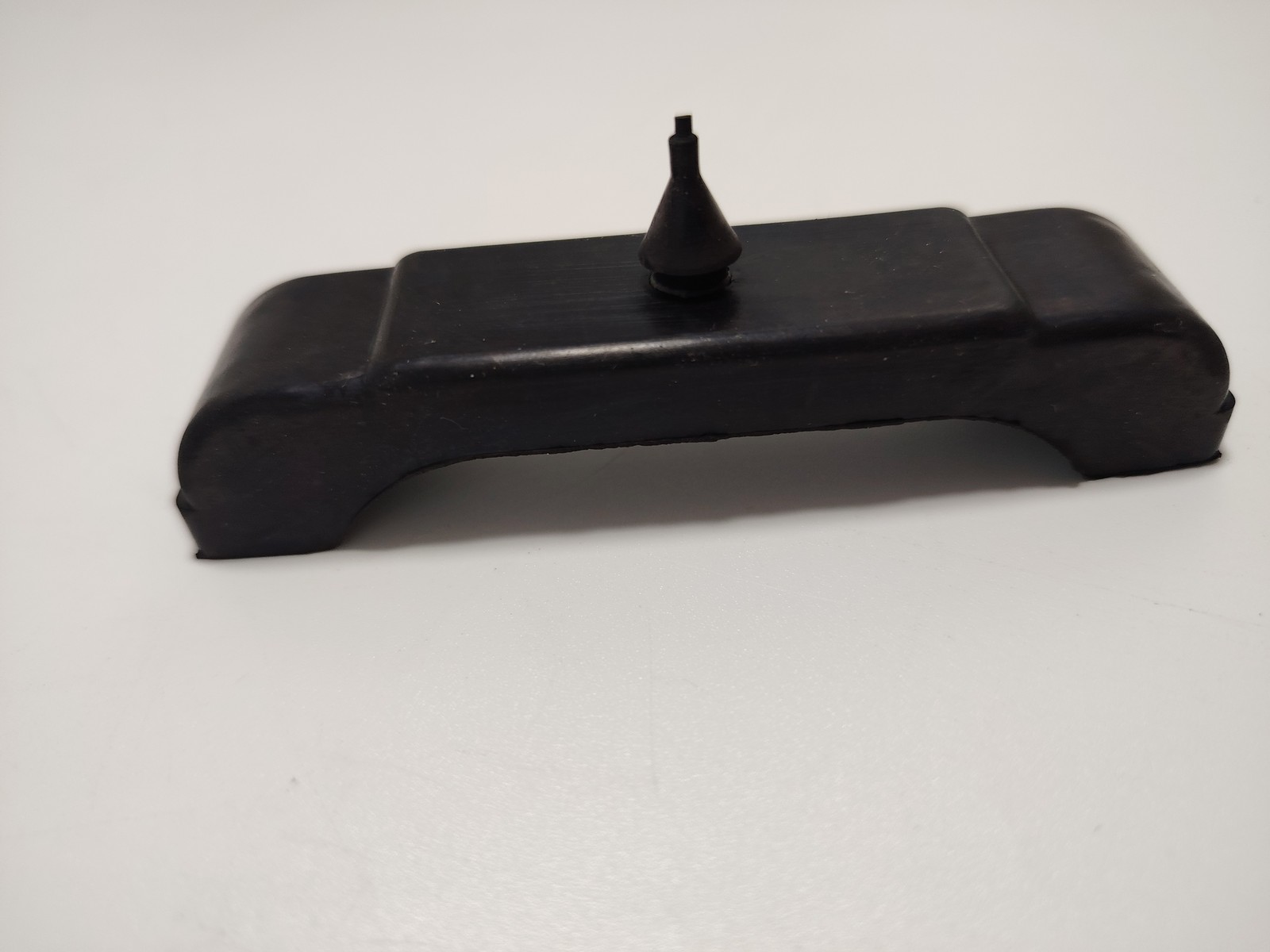 (4 PCS Kit) Rubber Radiator Insulator Pads 4012-326-681S,3 Core Black Free SHIPP