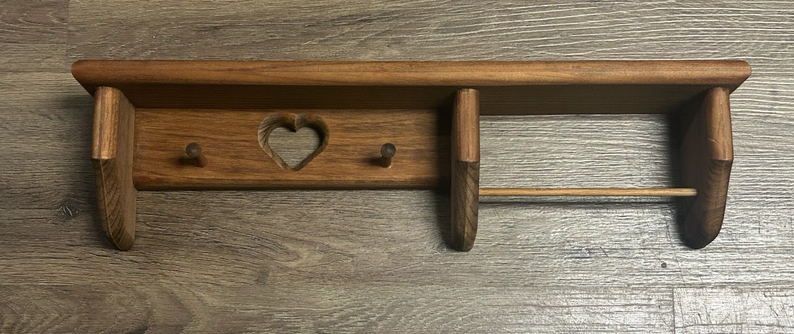 Vintage Rustic Country Heart Shelf With Two Dowels And Hanging Rod