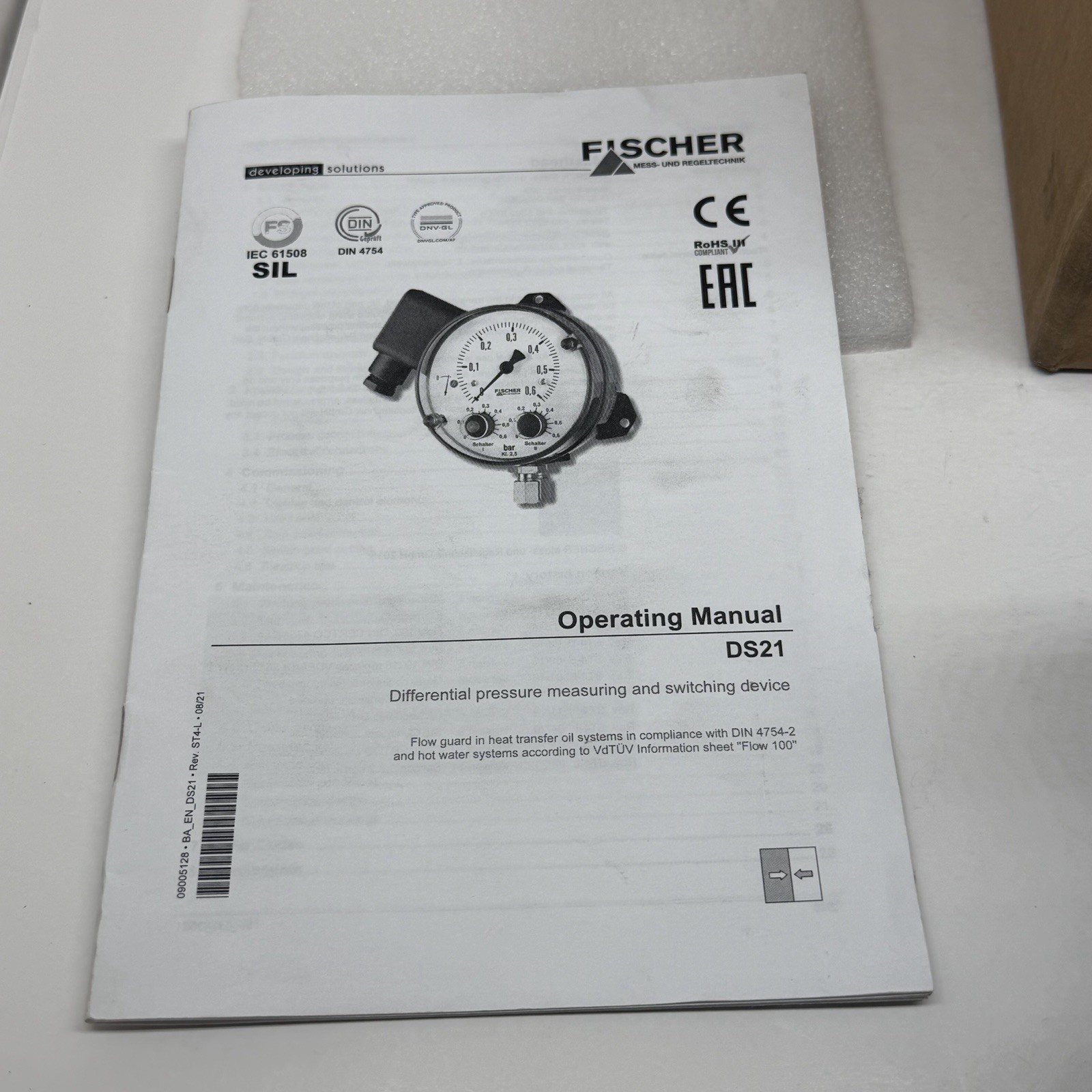 FISCHER DS21 DS21010A21BK0W00 DIFFERENTIAL PRESSURE INDICATOR 2109986.01.001 New