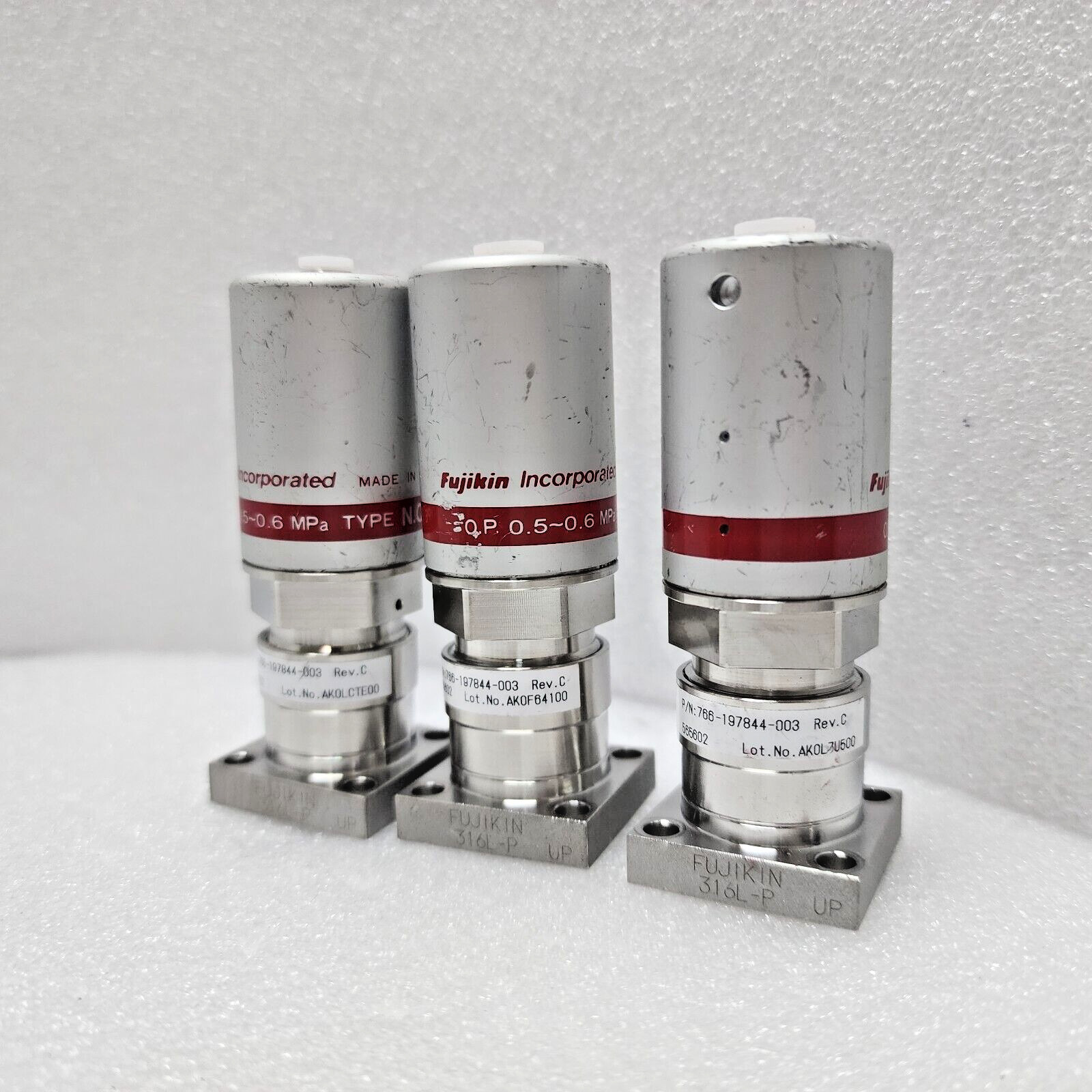 3 Fujikin 0.5-0.6 MPa, Lam 766-197844-003 Rev C, C No.565602 Type NC Valve,96937